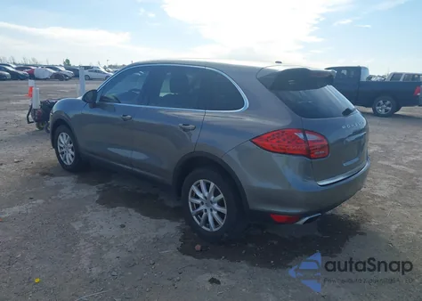 2012 Porsche Cayenne z USA, uszkodzony, nr VIN WP1AA2A28CLA10497